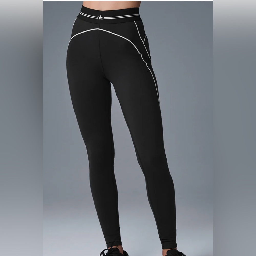 ALO Yoga Black Leggings with White Accents